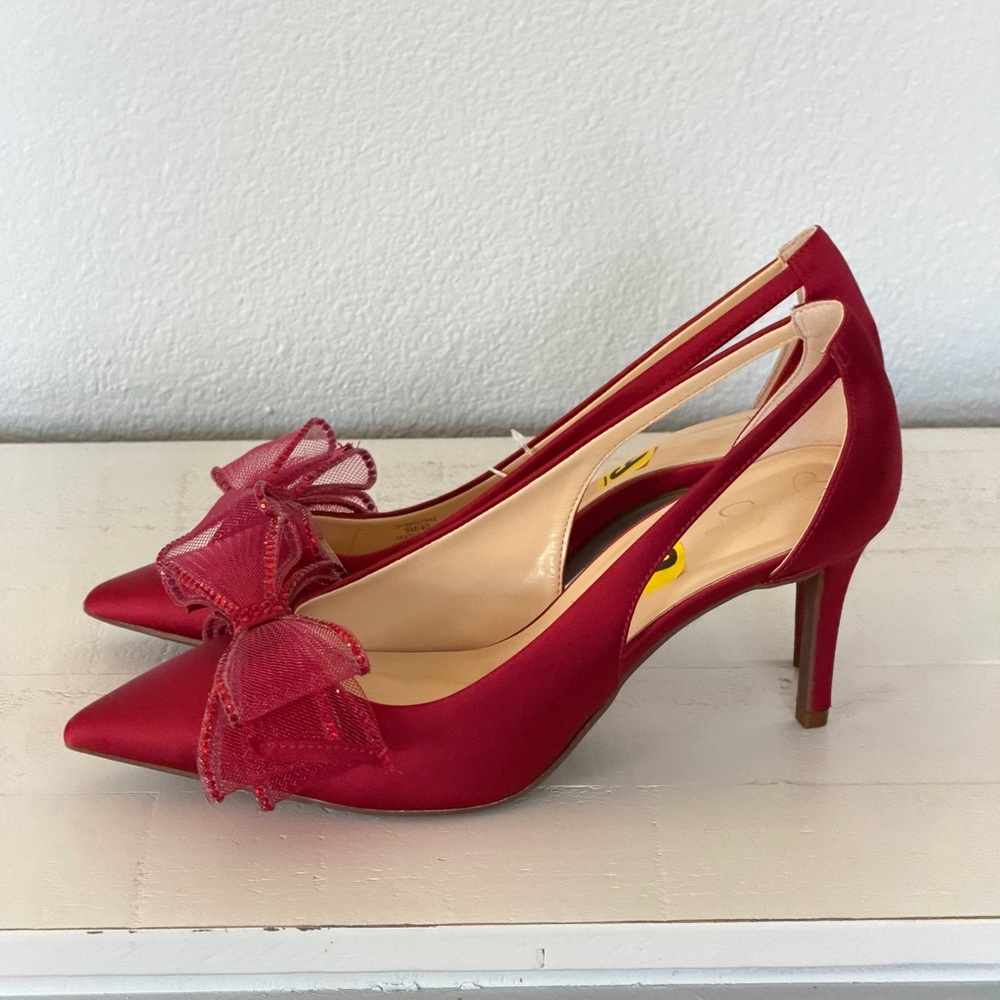 Jessica Simpson Coirah Red Satin Pumps with Statement Bow – Size 9 - Picture 8 of 16